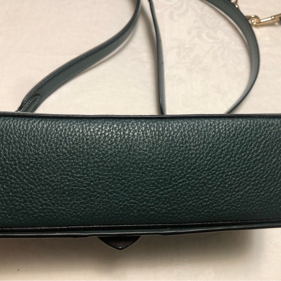 Coach flap shoulder bag with extra shorter handle in dark green - Picture 5 of 9